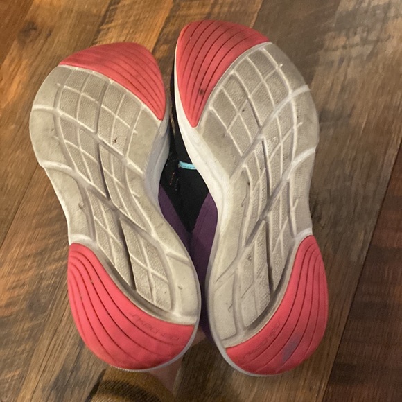 Skechers air cooled memory foam tennis shoes size 8.5 - Picture 5 of 5